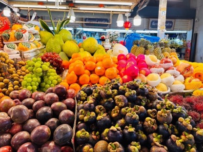 ตลาดสดขายผลไม้ ภูเก็ต